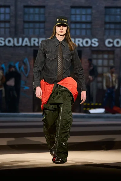 Look 29